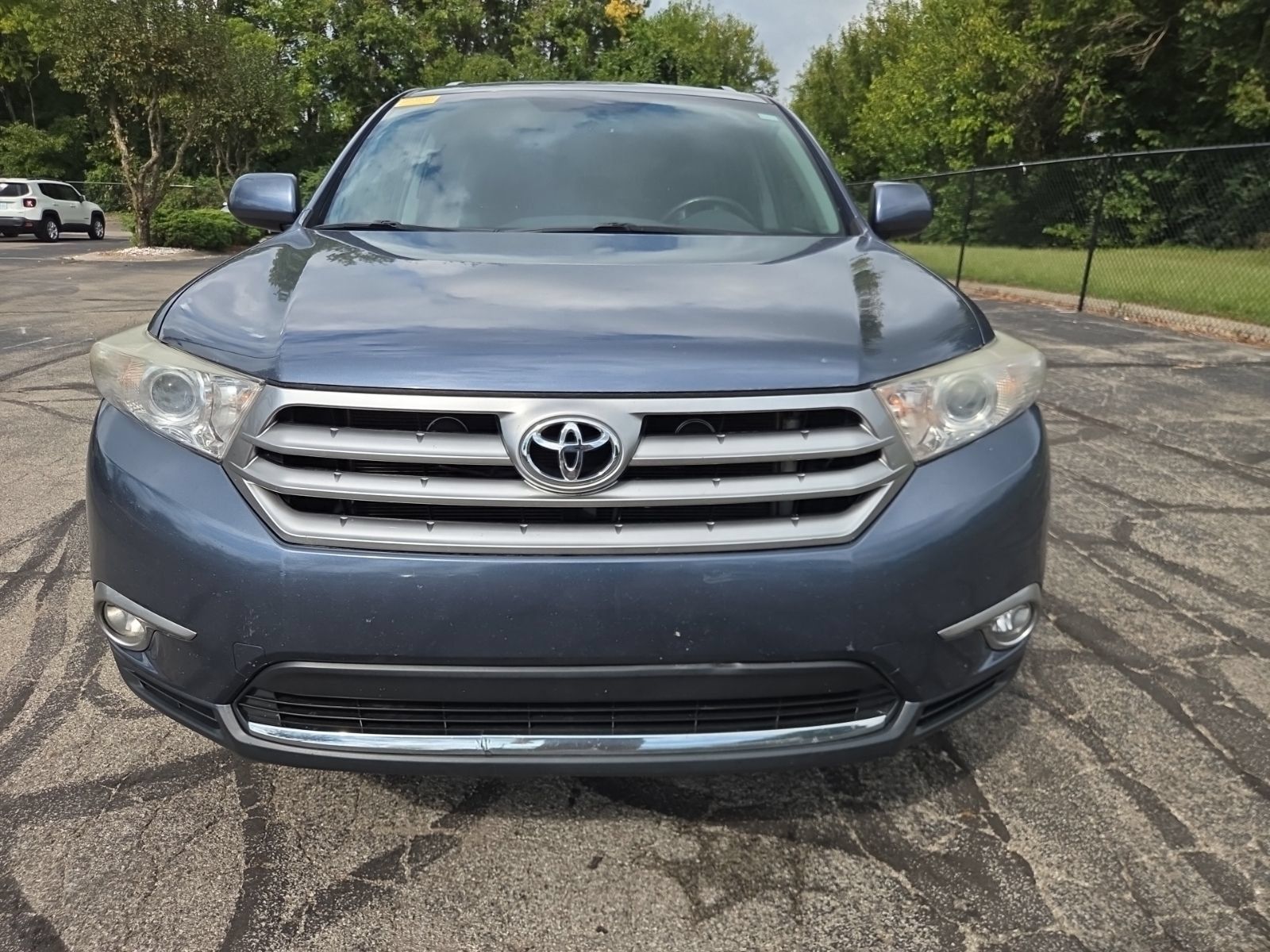 Used 2013 Toyota Highlander SE AWD/4WD image 4
