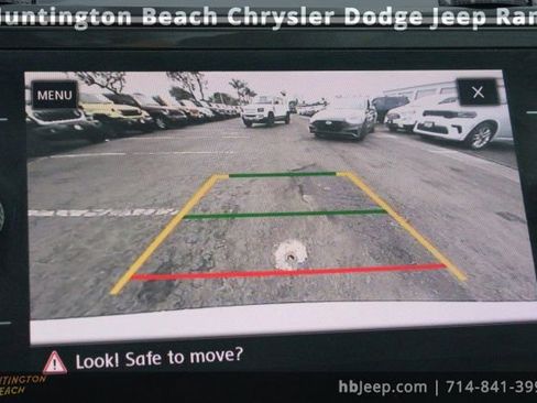 Used 2019 Volkswagen Tiguan SE w/ Panoramic Sunroof Package image 27