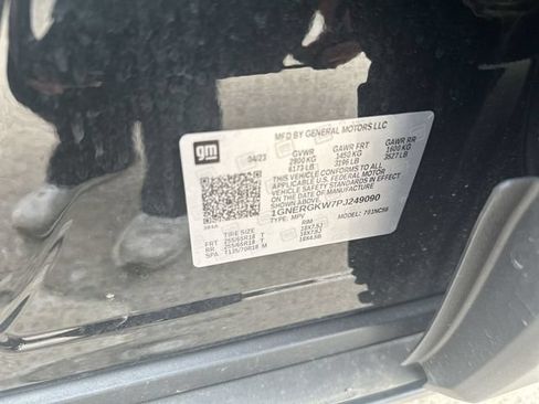 Used 2023 Chevrolet Traverse LT FWD image 37