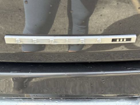 Used 2022 Jeep Wagoneer Series III AWD/4WD image 32