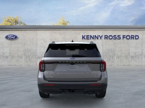 New 2026 Ford Explorer Active image 5