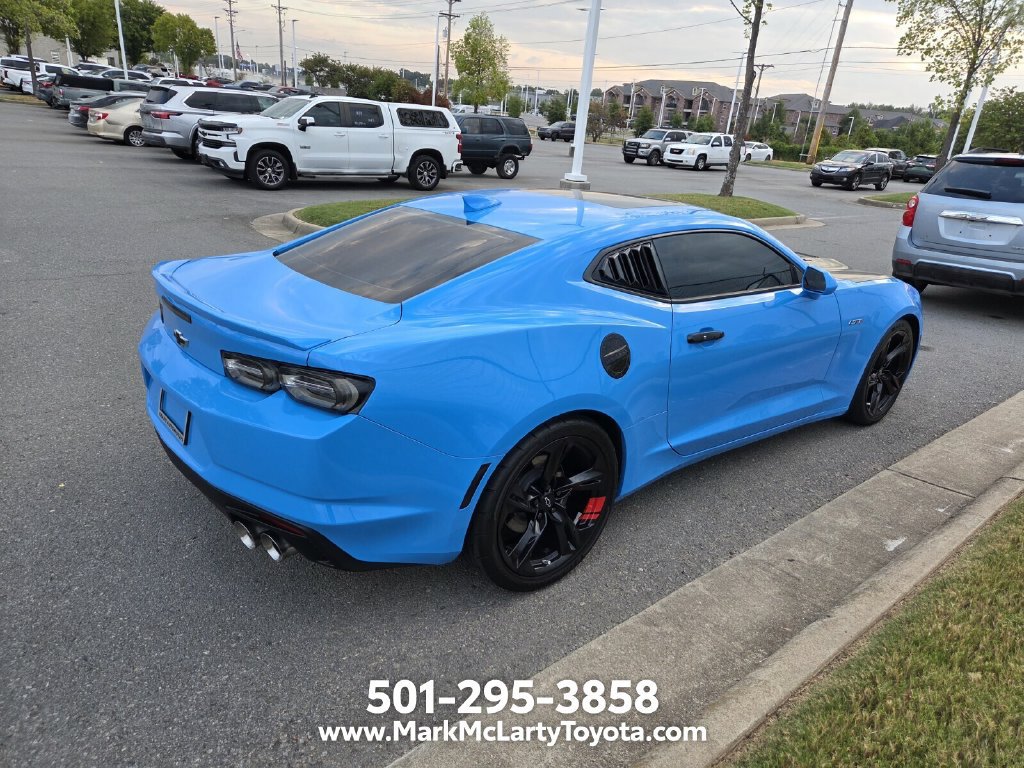 Used 2022 Chevrolet Camaro LT w/ RS Package RWD image 4