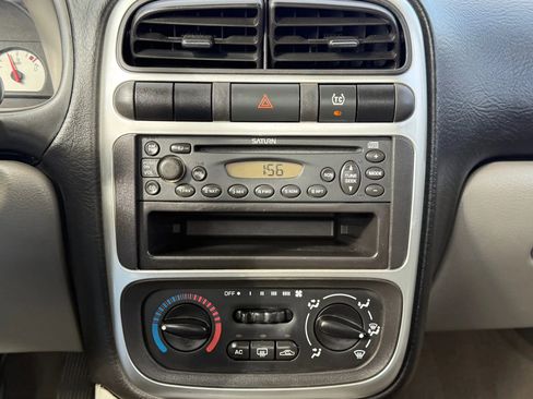 Used 2004 Saturn L-Series L300 image 24