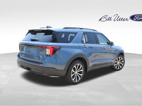 New 2026 Ford Explorer ST-Line RWD image 3