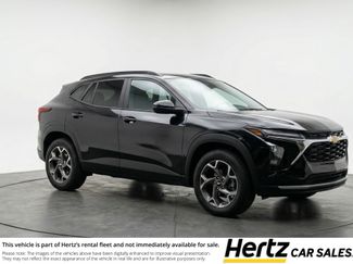 Used 2025 Chevrolet Trax LT w/ LT Convenience Package FWD video 1