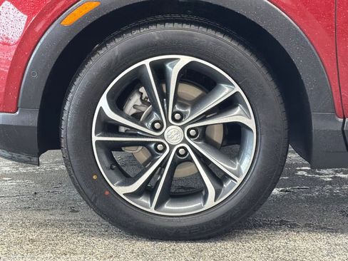 Used 2021 Buick Encore GX Essence w/ Advanced Technology Package image 25