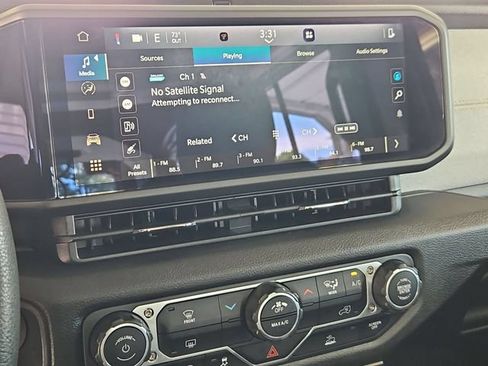 Used 2025 Jeep Wrangler Unlimited Sport AWD/4WD image 18