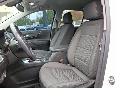 Used 2019 Chevrolet Equinox LT FWD image 17