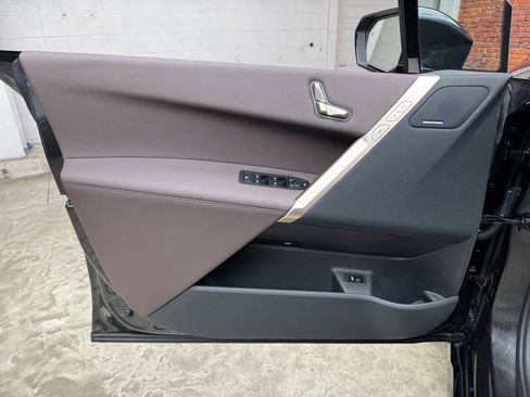 Used 2026 BMW iX xDrive45 image 10