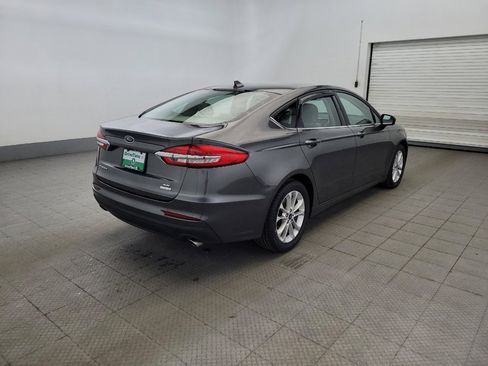 Used 2020 Ford Fusion SE FWD image 9