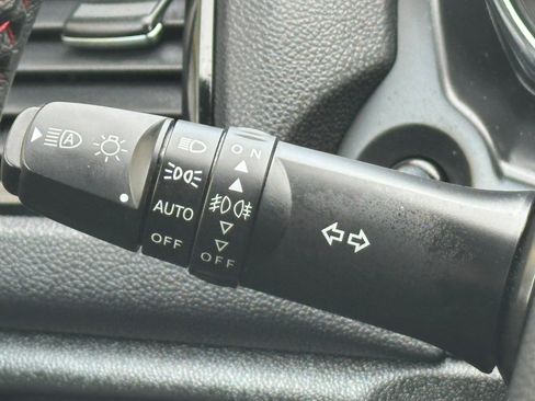 Used 2025 Mitsubishi Outlander Sport AWD image 17