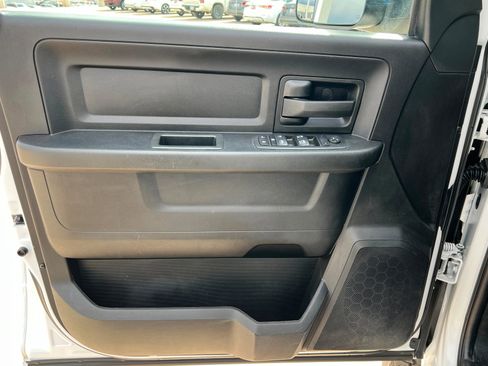 Used 2022 RAM 2500 Tradesman w/ Chrome Appearance Group image 14