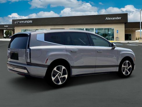 New 2026 Hyundai Ioniq 9 Calligraphy image 8