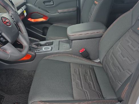 New 2026 Nissan Frontier PRO-4X w/ Pro-4x Convenience Package AWD/4WD image 6