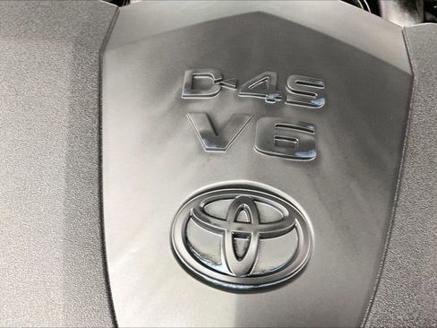 Used 2024 Toyota Camry XSE image 32