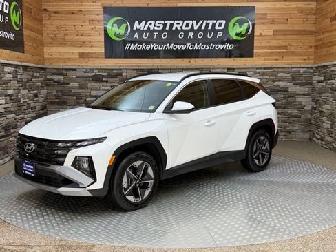 Certified 2025 Hyundai Tucson SEL AWD/4WD image 5