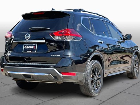 Used 2017 Nissan Rogue SV w/ Midnight Edition Package image 13