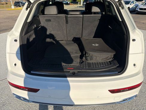 Used 2020 Audi Q5 e Premium Plus w/ Premium Plus Package image 6