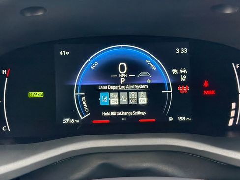 Used 2025 Toyota Camry LE w/ Convenience Package image 21