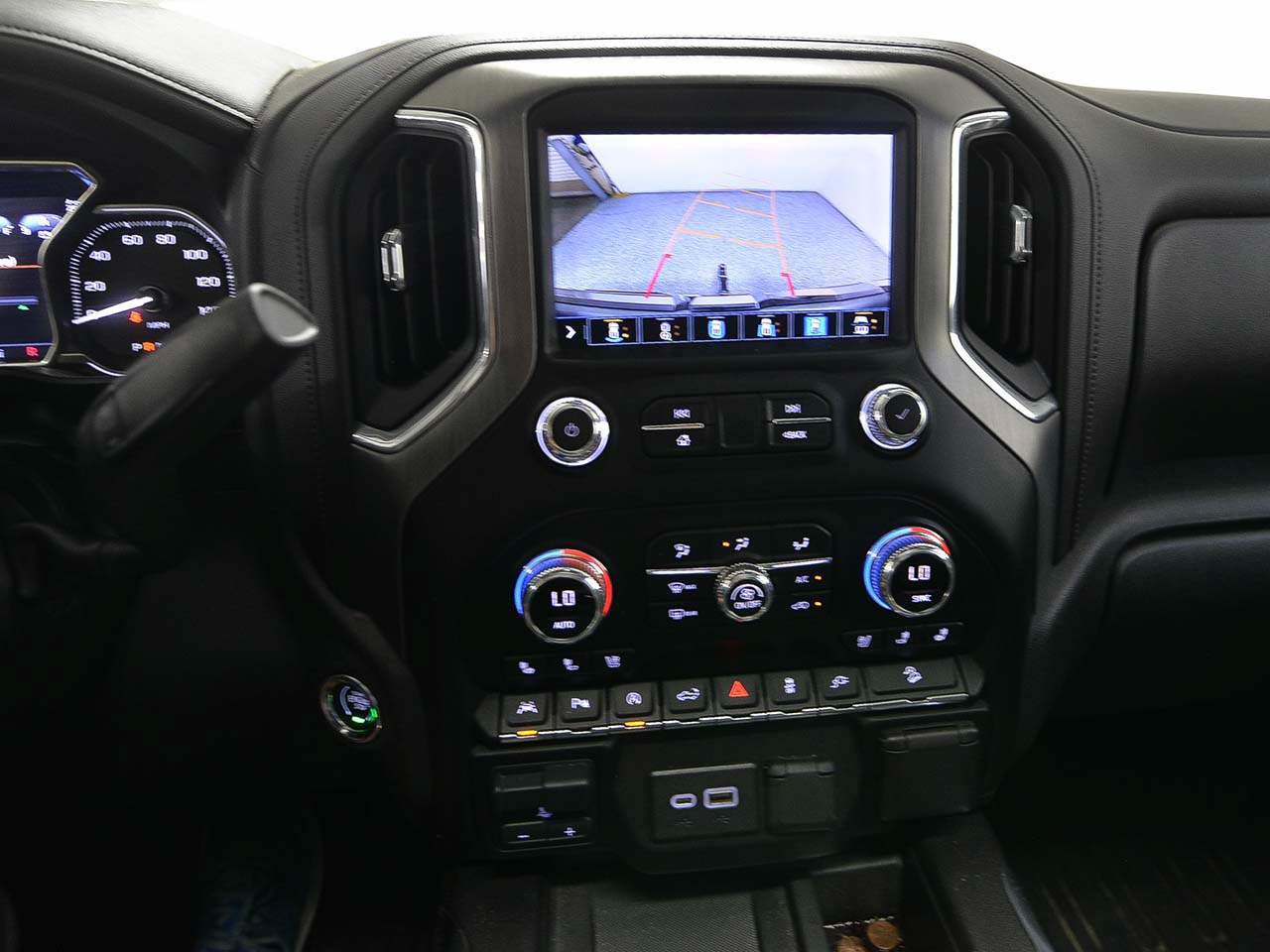Used 2020 GMC Sierra 1500 Denali w/ Denali Premium Package AWD/4WD image 15