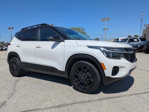 Used 2024 Kia Seltos X-Line AWD/4WD image 2