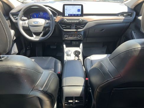 Used 2020 Ford Escape Titanium w/ Titanium Premium Package 2.0 AWD/4WD image 25