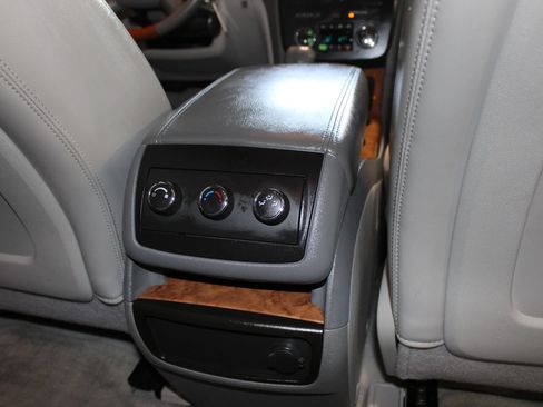 Used 2012 Buick Enclave Leather FWD image 29