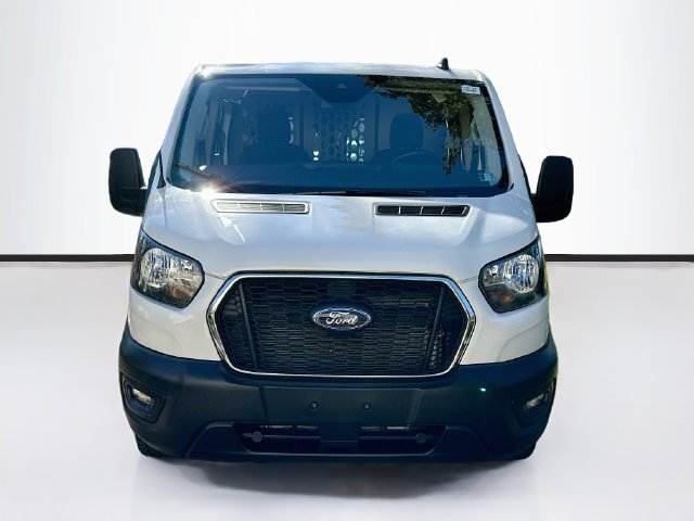 Certified 2025 Ford Transit 250 Low Roof w/ Exterior Upgrade Package RWD image 2
