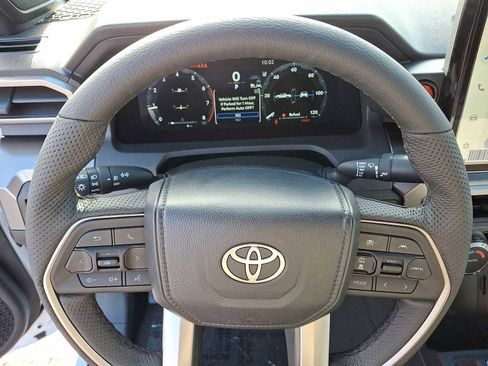 New 2025 Toyota Tacoma TRD Off-Road image 17