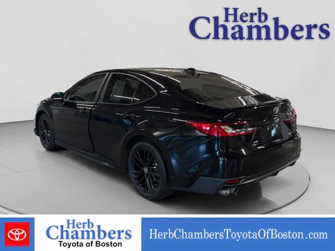 Used 2025 Toyota Camry SE w/ Convenience Package AWD/4WD image 3