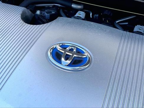 Used 2019 Toyota Prius Prime Advanced FWD image 29