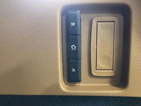 Used 2025 Lincoln Aviator Black Label AWD/4WD image 17