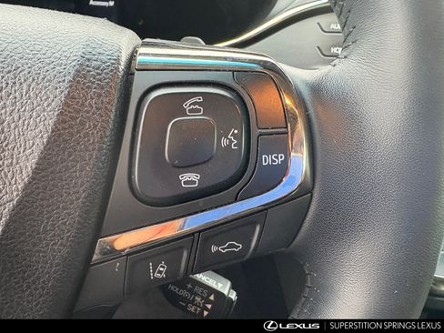 Used 2016 Toyota Avalon Limited image 9