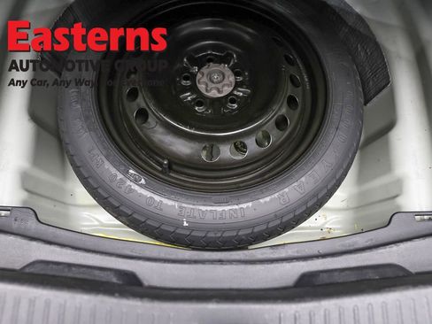 Used 2021 Toyota Avalon XSE image 23