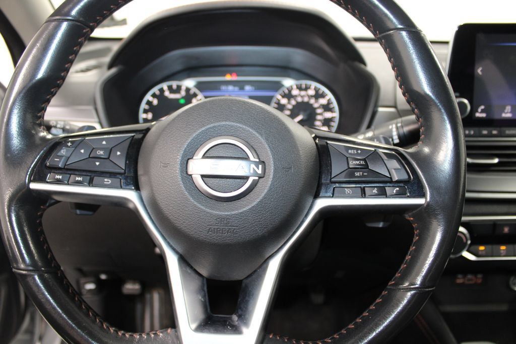 Used 2024 Nissan Altima 2.5 SR FWD image 23
