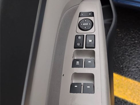Used 2020 Hyundai Elantra SEL FWD image 20