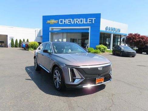 Used 2024 Cadillac Lyriq Luxury AWD/4WD image 46