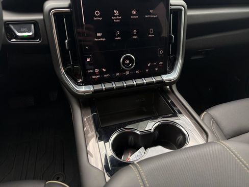Used 2025 GMC Yukon Elevation w/ LPO, Floor Liner Package AWD/4WD image 15