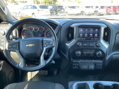 Used 2023 Chevrolet Silverado 3500 LT image 17