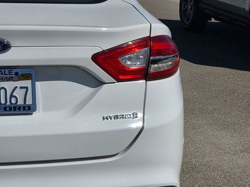 Used 2018 Ford Fusion SE image 6