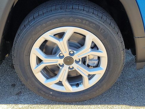 New 2026 Jeep Compass Latitude image 7