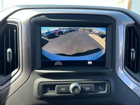 Used 2022 Chevrolet Silverado 2500 Custom w/ Custom Convenience Package image 14