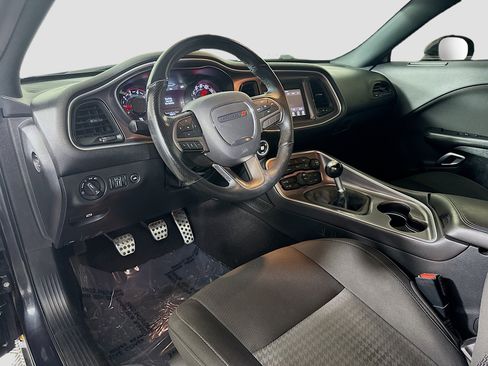 Used 2019 Dodge Challenger R/T w/ Blacktop Package image 23