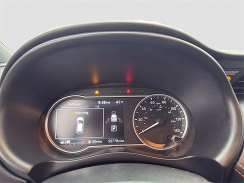 Used 2018 Nissan Kicks SR w/ Exterior Package image 11
