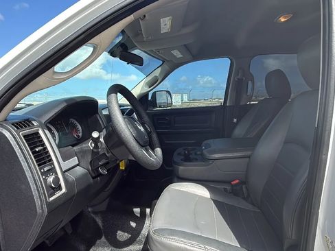 Used 2015 RAM 4500 Tradesman w/ Chrome Appearance Group image 13