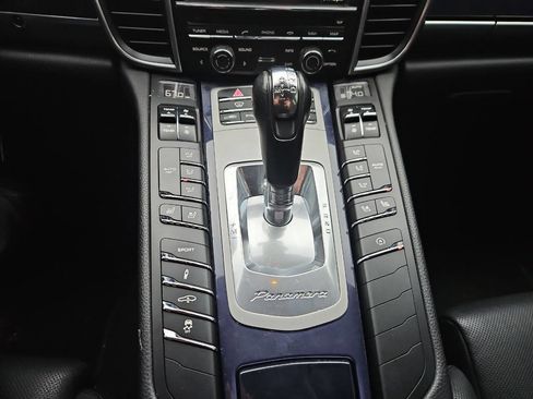 Used 2014 Porsche Panamera 4 image 20