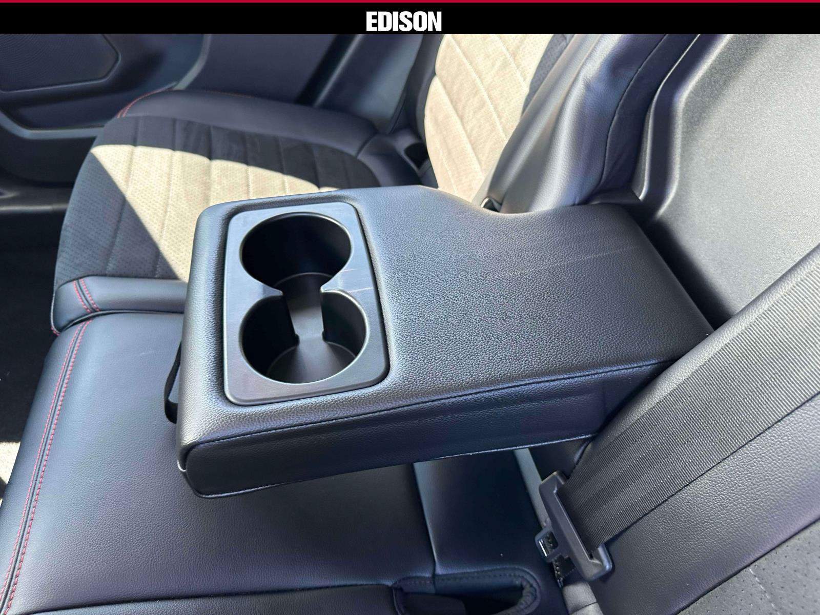 Used 2022 Ford Escape SEL w/ SEL Stealth AWD Package image 10