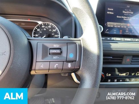 Used 2024 Nissan Rogue SV image 28