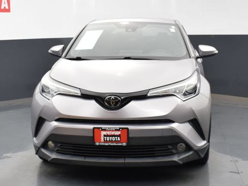 Used 2018 Toyota C-HR XLE FWD image 7