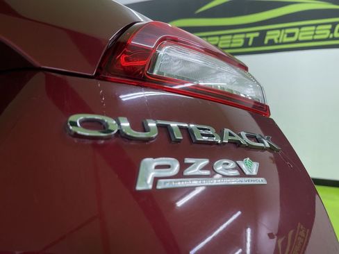Used 2016 Subaru Outback 2.5i Premium image 15